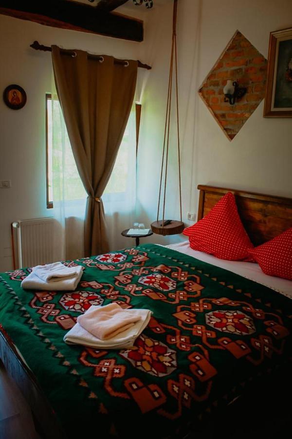 Casa Pe Valea Hartibaciului Guest House Barcut Ngoại thất bức ảnh